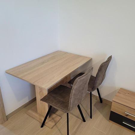 Apartman Neva Галанта Екстериор снимка
