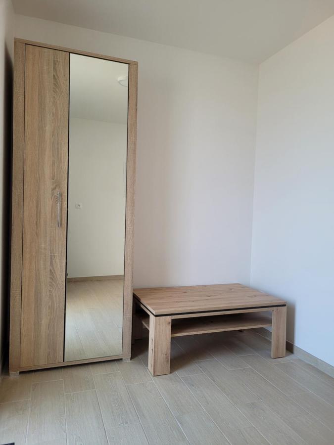 Apartman Neva Галанта Екстериор снимка