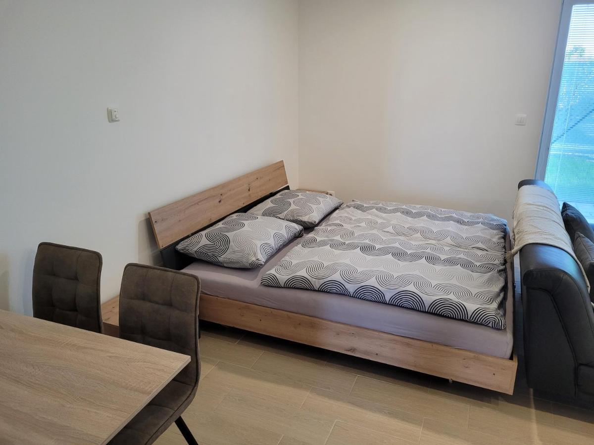 Apartman Neva Галанта Екстериор снимка